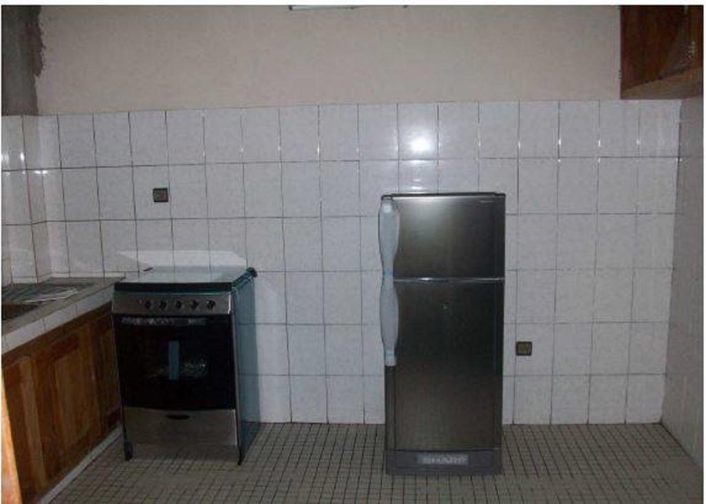 לימבה Rose Garden Apartments מראה חיצוני תמונה