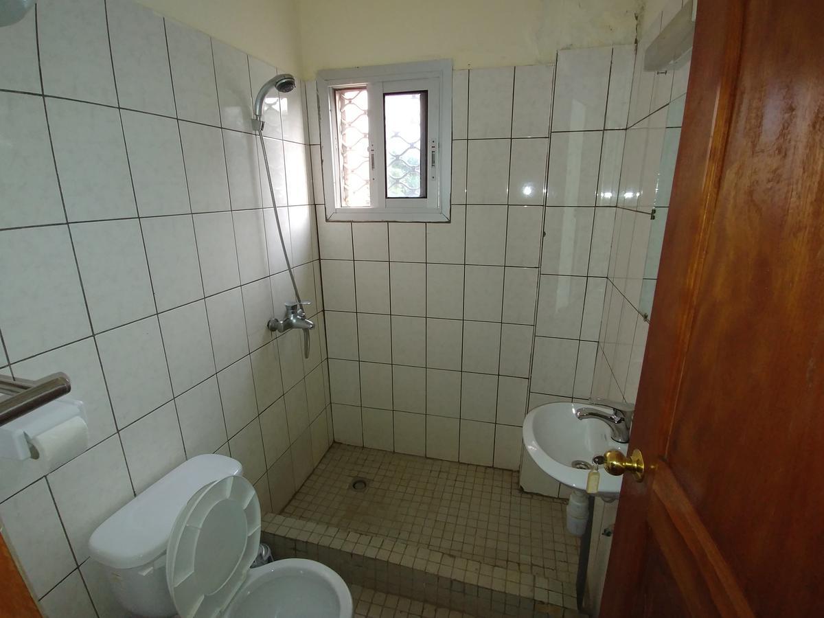 לימבה Rose Garden Apartments מראה חיצוני תמונה